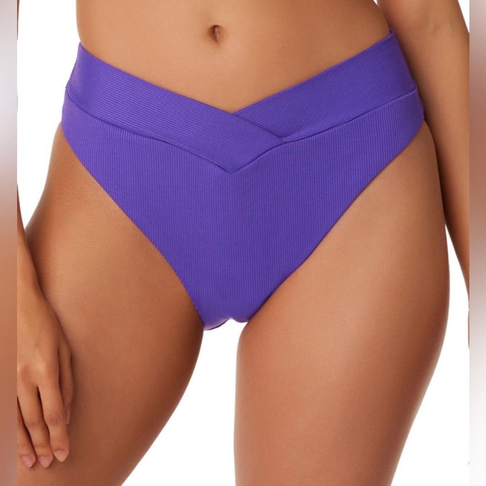 Bar lll swim bottom
